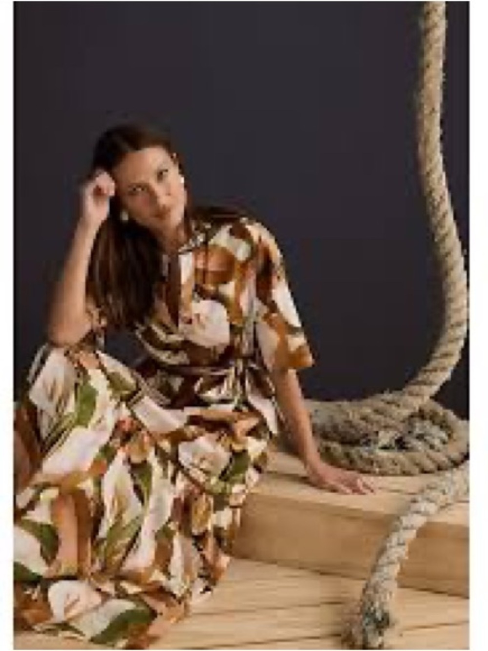 Holiday Lynwood Dress, loose fit, in-seam pockets, tropical print size Small